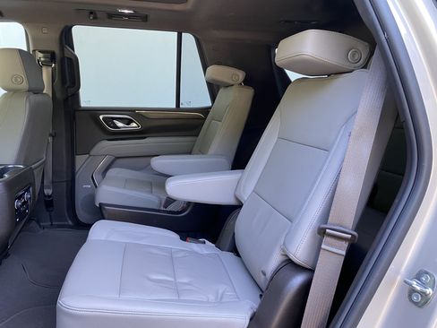 Used 2023 Chevrolet Tahoe LT w/ Luxury Package RWD image 33
