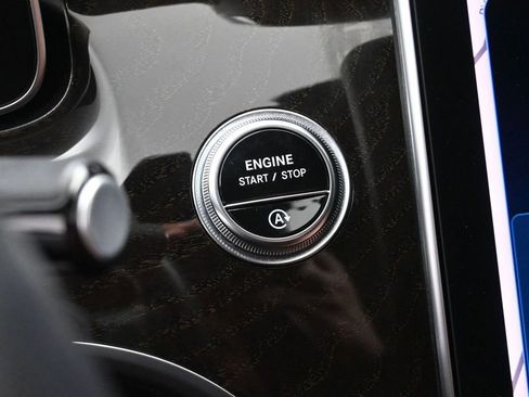 Used 2024 Mercedes-Benz C 300 4MATIC Sedan image 49