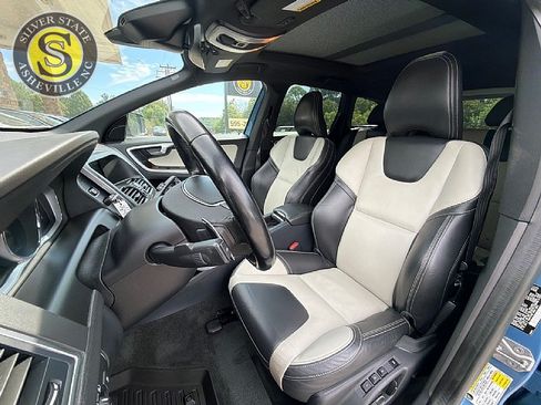 Used 2015 Volvo XC60 T6 AWD/4WD image 12