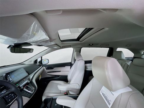 New 2026 Honda Odyssey EX-L image 7