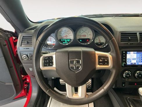 Used 2013 Dodge Challenger R/T RWD image 13