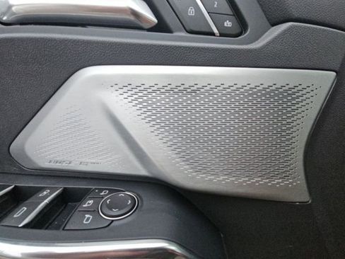 New 2026 GMC Acadia Denali Ultimate w/ LPO, Floor Liner Package AWD/4WD image 24