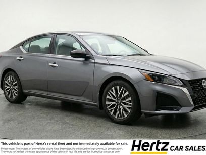 Used 2025 Nissan Altima 2.5 SV