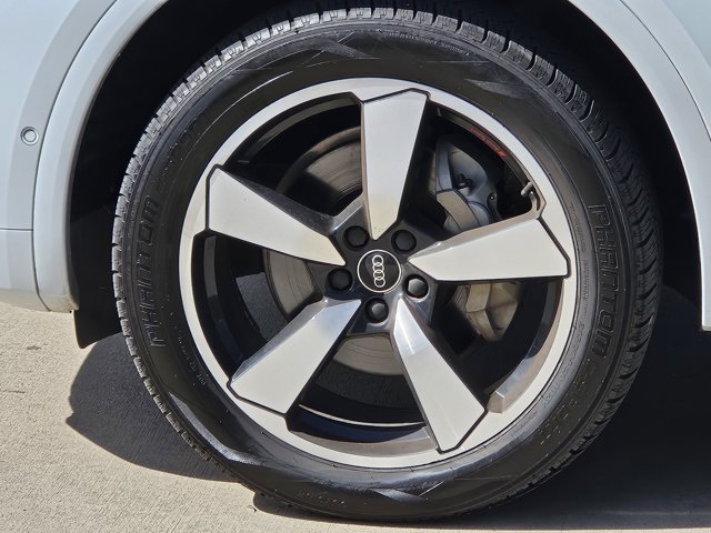 Used 2023 Audi Q5 2.0T Prestige AWD/4WD image 8