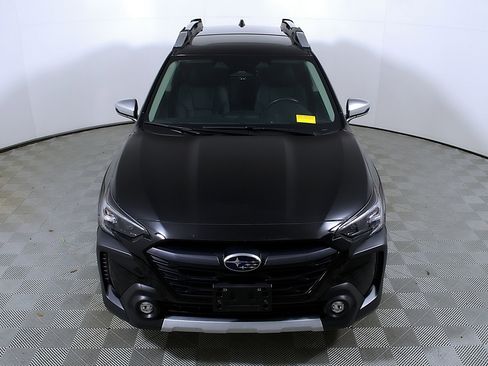 Used 2025 Subaru Outback Touring XT image 4
