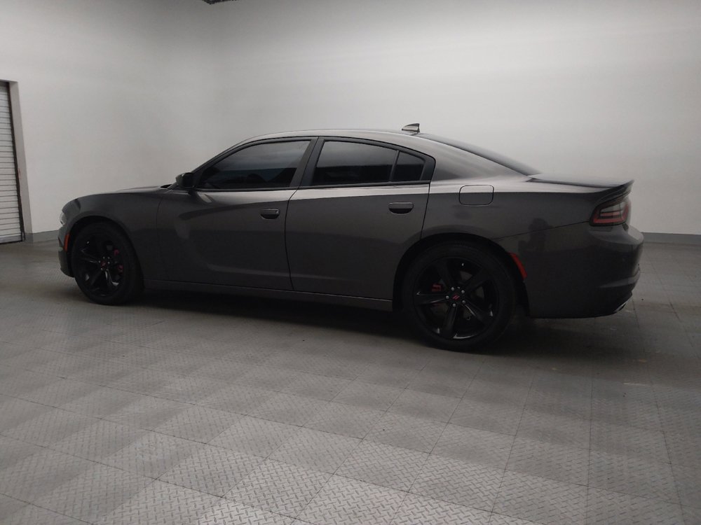 Used 2018 Dodge Charger SXT Plus w/ Quick Order Package 29J RWD image 3