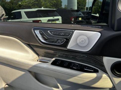 Certified 2020 Lincoln Navigator Black Label AWD/4WD image 31