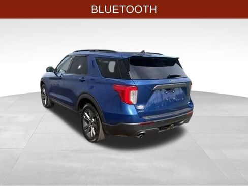 Used 2021 Ford Explorer XLT w/ Equipment Group 202A AWD/4WD image 5