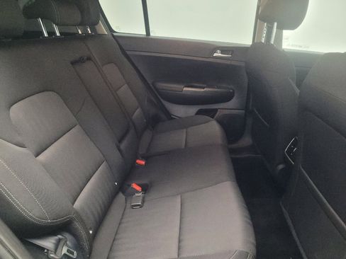 Used 2022 Kia Sportage LX AWD/4WD image 19