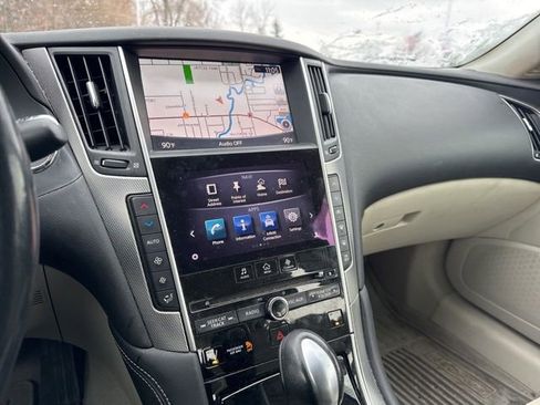 Used 2015 INFINITI Q50 Premium w/ Navigation Package image 8
