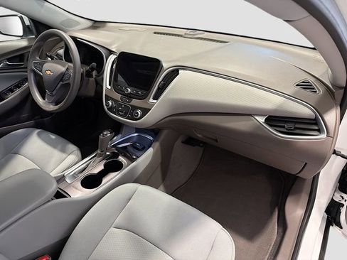 Used 2020 Chevrolet Malibu LS w/ Driver Confidence Package II image 23