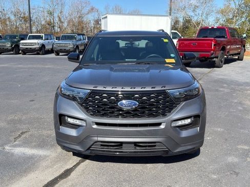 Used 2023 Ford Explorer ST-Line w/ Class IV Trailer Tow Package image 15