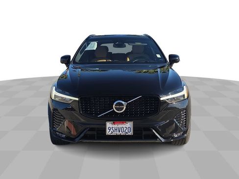 Used 2025 Volvo XC60 B5 Ultra w/ Protection Package Premier image 3