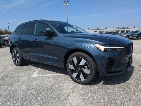 New 2025 Volvo XC60 T8 Plus w/ Protection Package Premier image 2