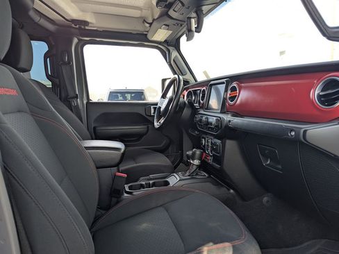 Used 2023 Jeep Gladiator Rubicon w/ Cold Weather Group AWD/4WD image 34