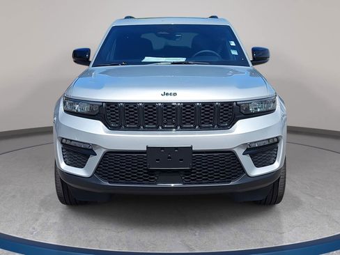 New 2025 Jeep Grand Cherokee Limited w/ Black Appearance Package AWD/4WD image 2