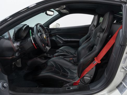 Used 2016 Ferrari 488 GTB RWD image 37