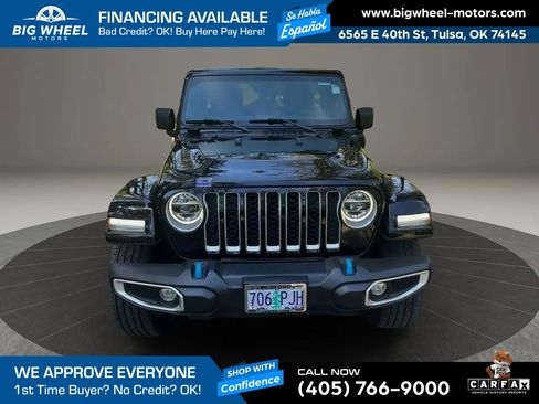 Used 2022 Jeep Wrangler Unlimited Sahara w/ Cold Weather Group AWD/4WD image 2