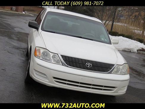 Used 2000 Toyota Avalon XL image 14