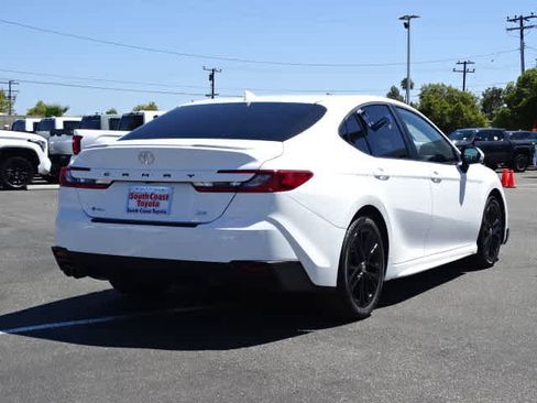 Used 2025 Toyota Camry SE w/ Convenience Package FWD image 13