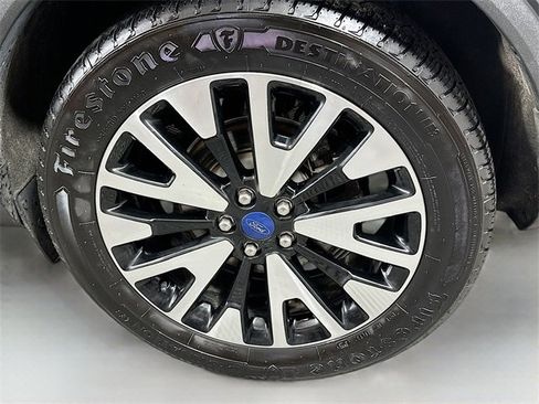 Used 2020 Ford Escape SE Sport image 32