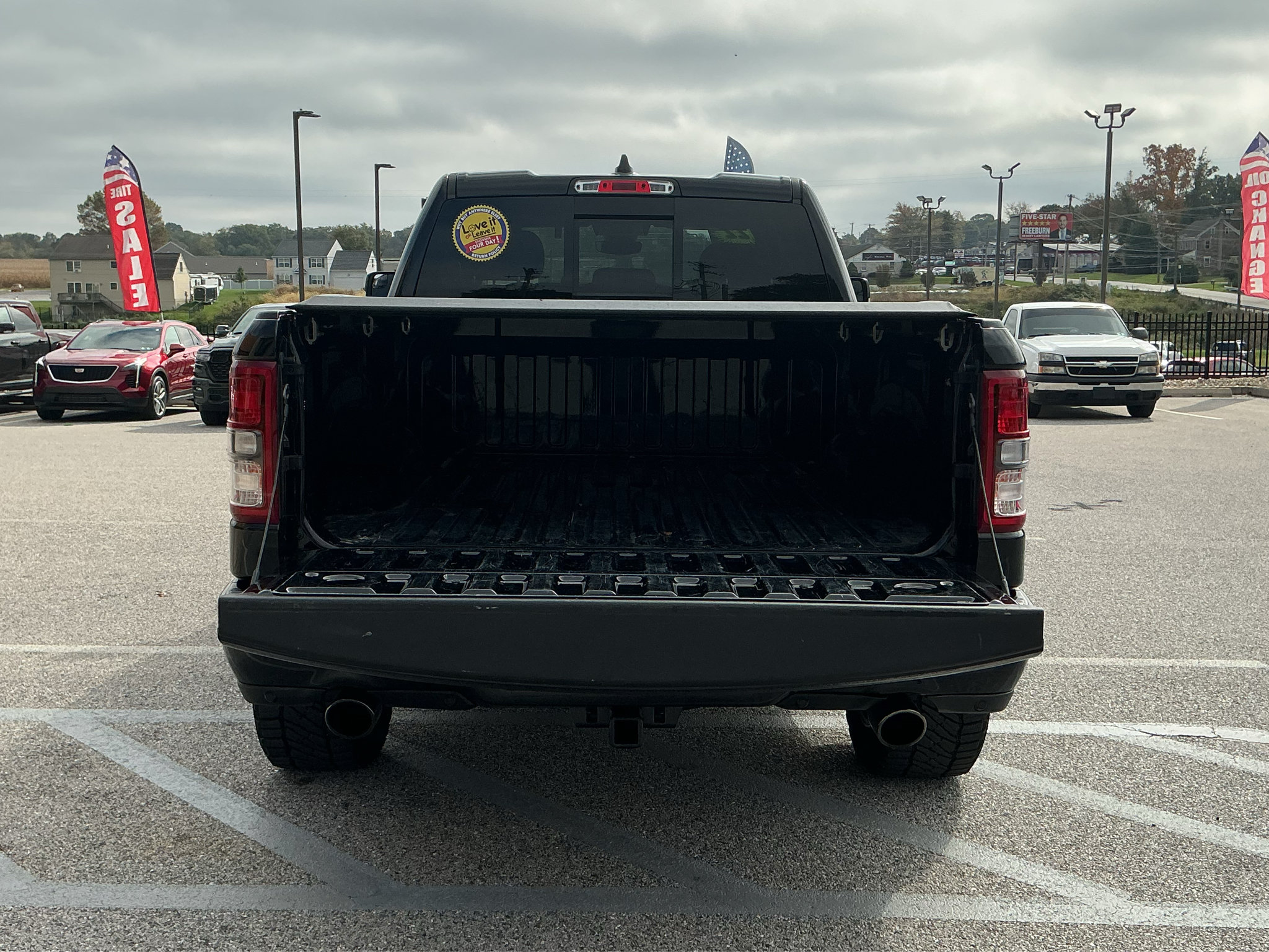Used 2022 RAM 1500 Big Horn w/ Night Edition AWD/4WD image 5