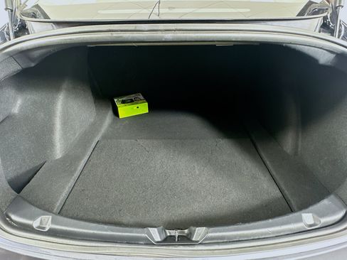 Used 2018 Tesla Model 3 Long Range RWD image 28