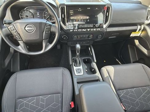 New 2026 Nissan Frontier SV w/ Tow Package AWD/4WD image 26