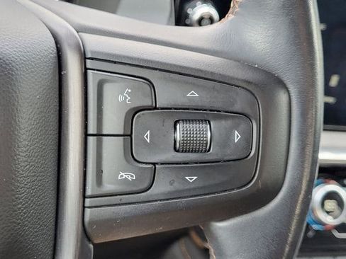 Used 2023 GMC Sierra 1500 AT4 w/ AT4 Premium Package AWD/4WD image 13