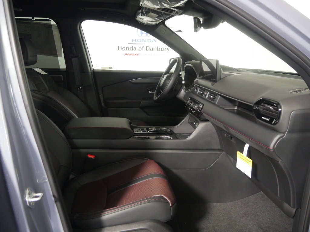 New 2026 Honda Pilot Black Edition image 6