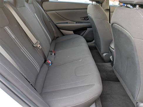 Certified 2025 Hyundai Elantra Sport w/ Cargo Package image 19