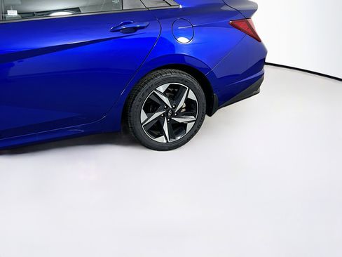 Used 2023 Hyundai Elantra SEL w/ Convenience Package image 30