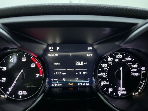 Used 2019 Alfa Romeo Giulia image 18