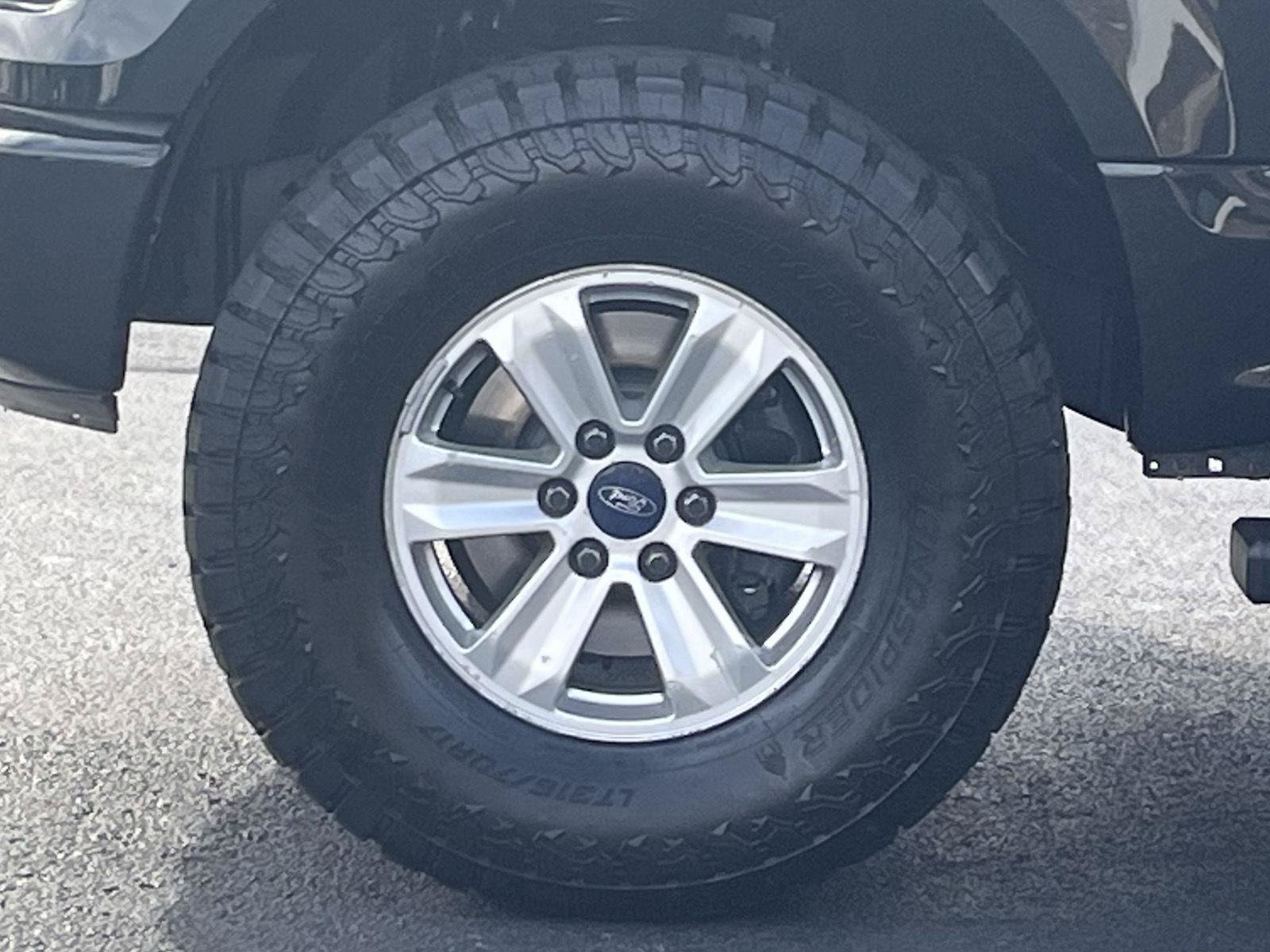 Used 2015 Ford F150 XL w/ Equipment Group 101A Mid AWD/4WD image 28