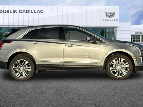 Used 2025 Cadillac XT5 Premium Luxury image 3