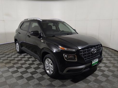 Used 2020 Hyundai Venue SEL FWD image 13