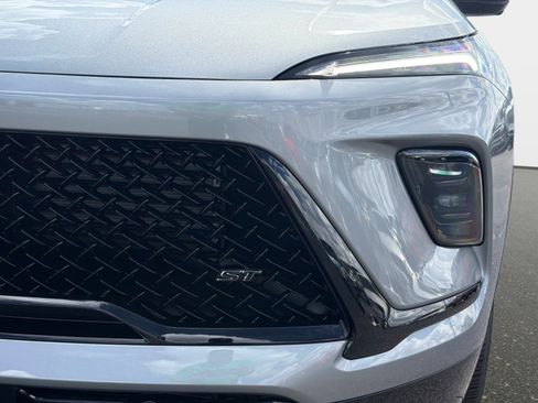 New 2026 Buick Enclave Sport Touring image 9