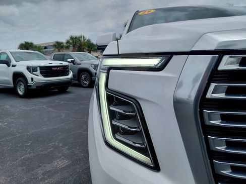 Used 2025 GMC Yukon Denali AWD/4WD image 12