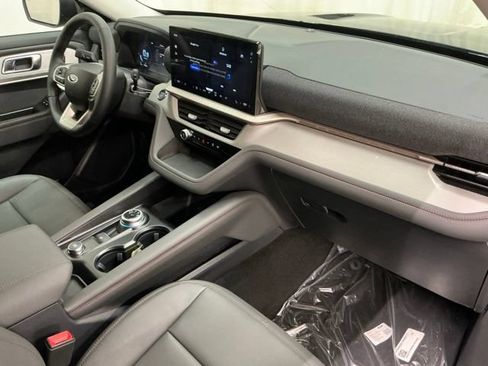 New 2026 Ford Explorer Active w/ Active Comfort Package AWD/4WD image 21