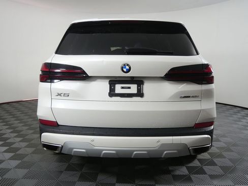 Used 2024 BMW X5 sDrive40i RWD image 4