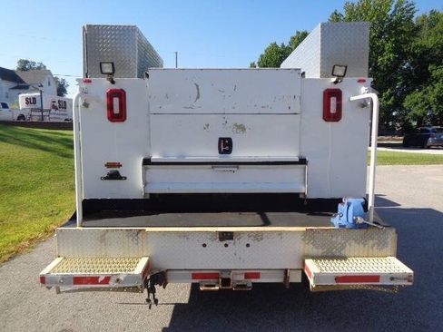 Used 2019 Ford F550 4x4 Regular Cab Super Duty image 5