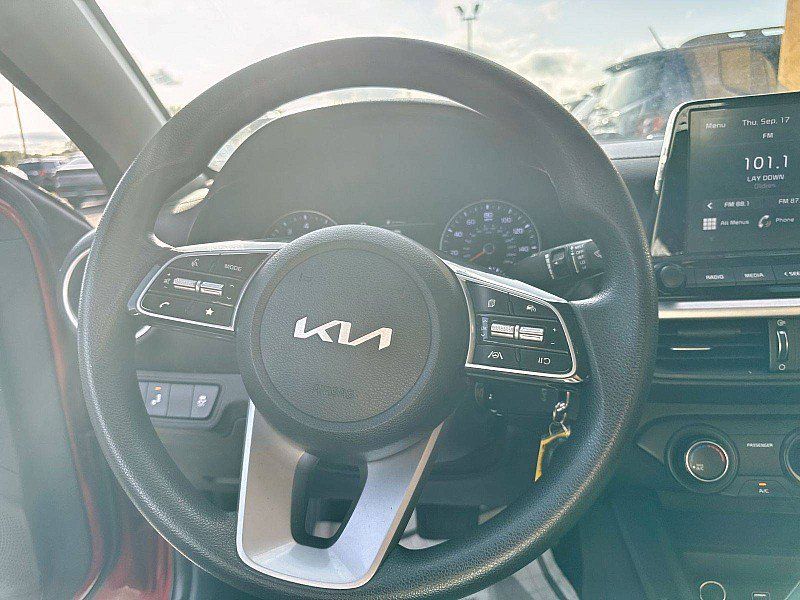 Used 2024 Kia Forte LXS w/ LXS Technology Package FWD image 20