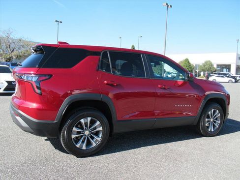 Used 2025 Chevrolet Equinox LT w/ Safety and Technology Package image 6