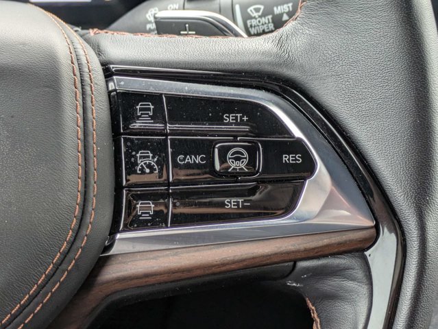 Certified 2025 Jeep Grand Cherokee Summit w/ Obsidian Package AWD/4WD image 25