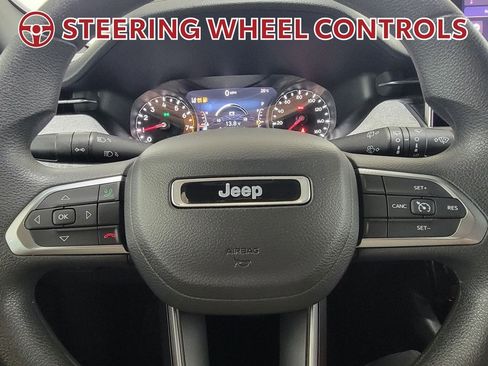 Used 2023 Jeep Compass Sport AWD/4WD image 18