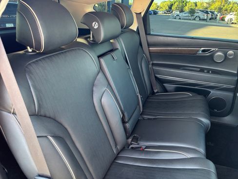 Used 2022 Genesis GV80 2.5T w/ Prestige Package 05 image 18