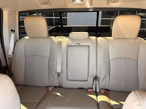 Used 2018 RAM 2500 Laramie w/ Convenience Group image 18