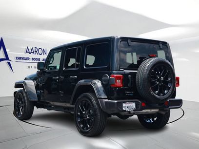 Used 2025 Jeep Wrangler Unlimited Sahara w/ Safety Group