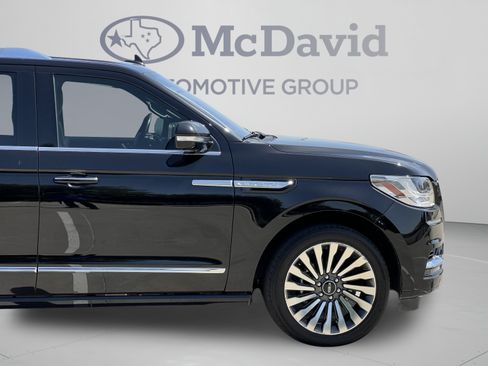 Used 2020 Lincoln Navigator Reserve w/ Luxury Package RWD image 37