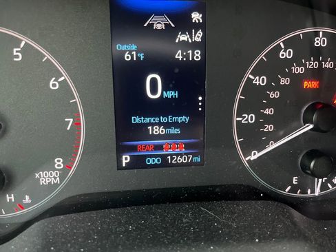 Certified 2024 Toyota Corolla SE image 33